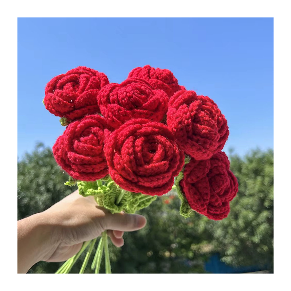 TTCY Handgemachte Häkel-Rosen aus Textil als künstlicher Blumenstrauß in Rot für Hochzeit und Dekoration - Bild 2
