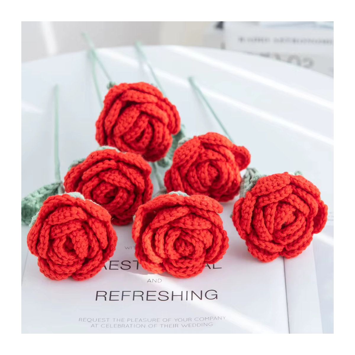 TTCY Handgemachte Häkel-Rosen aus Textil als künstlicher Blumenstrauß in Rot für Hochzeit und Dekoration - Bild 3