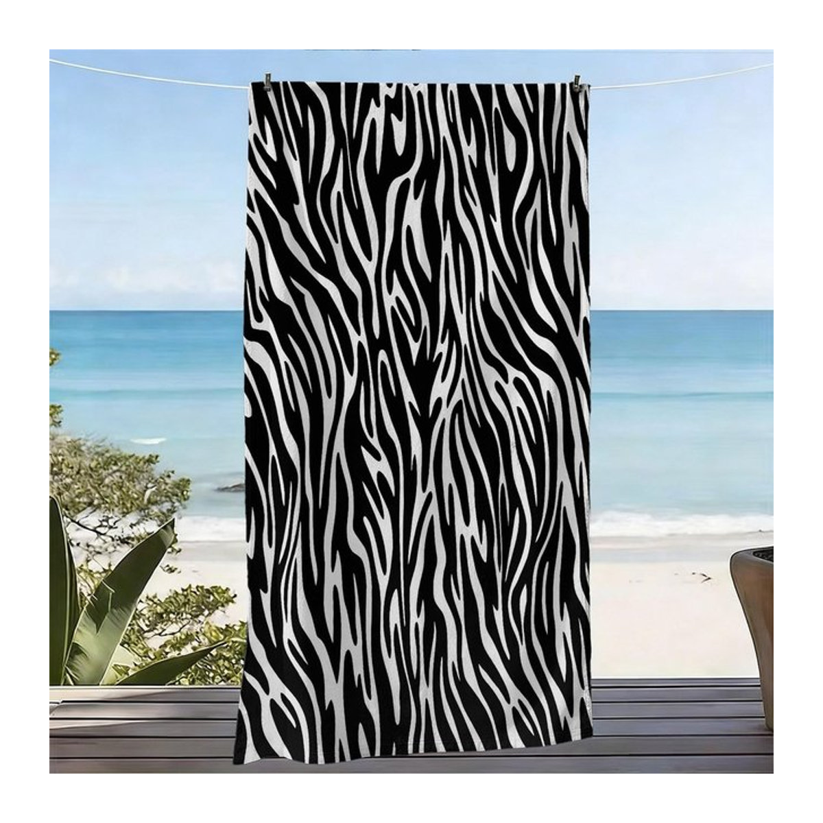 Übergroßes Strandtuch mit Zebra-Streifen von Shanika Chen aus Mikrofaser, schnelltrocknend, Breite: 40 cm, Höhe: 60 cm - Bild 1