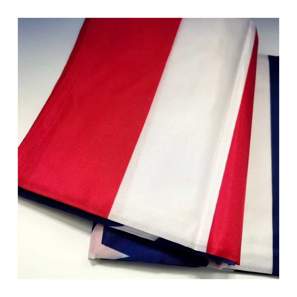 USA-amerikanische Flagge mit Sternen und Streifen aus Polyester in Mehrfarbig, Rechteckiges Banner mit Messingösen für Innen- und Außenbereich, B x H: 91 x 152 cm - Bild 3
