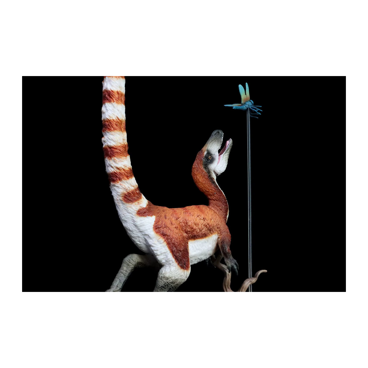 UUNYSAUR Sinosauropteryx Dinosaurier Figur Mehrfarbig gestreift als Schreibtisch Dekoration - Bild 2