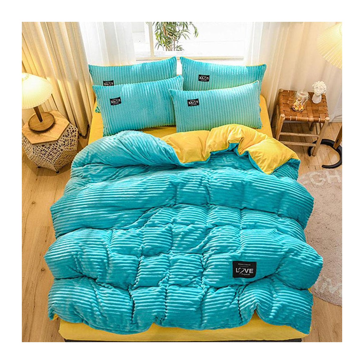 Vierteiliges Flanell Bettwäsche-Set aus verdicktem Samt und Plüsch für den Winter inklusive Decke und Kissenbezügen in Twin-Größe - Bild 1