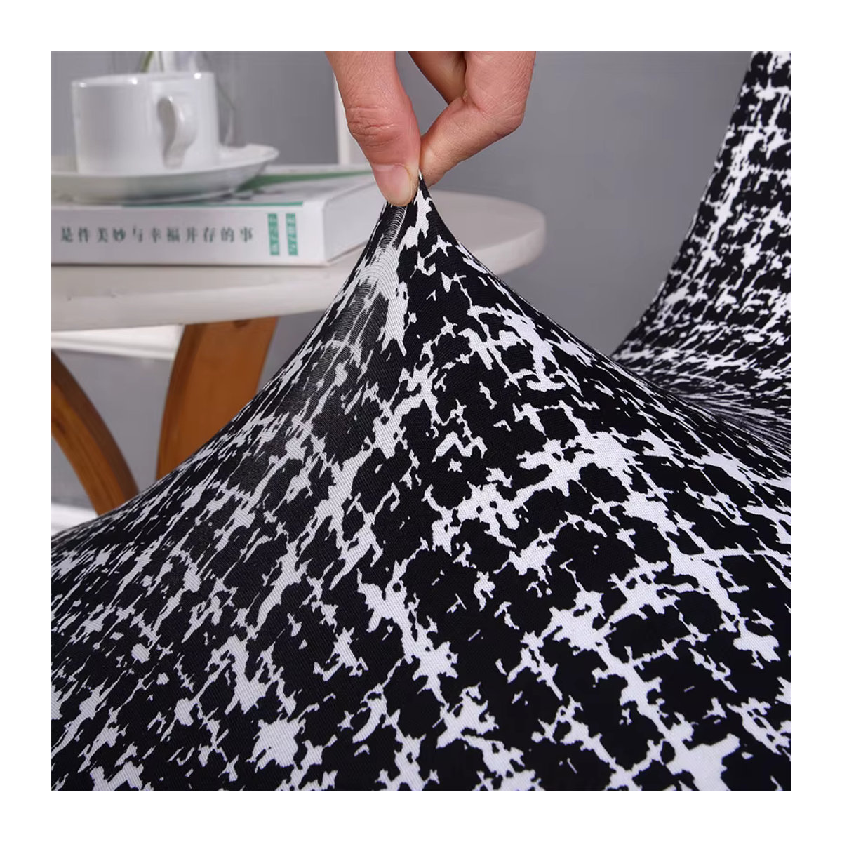 WANERQU Elastischer Stuhlbezug aus Spandex im geometrischen Design, abnehmbarer und rutschfester Sitzschutz für Esszimmerstühle, Mehrfarbig - Bild 2