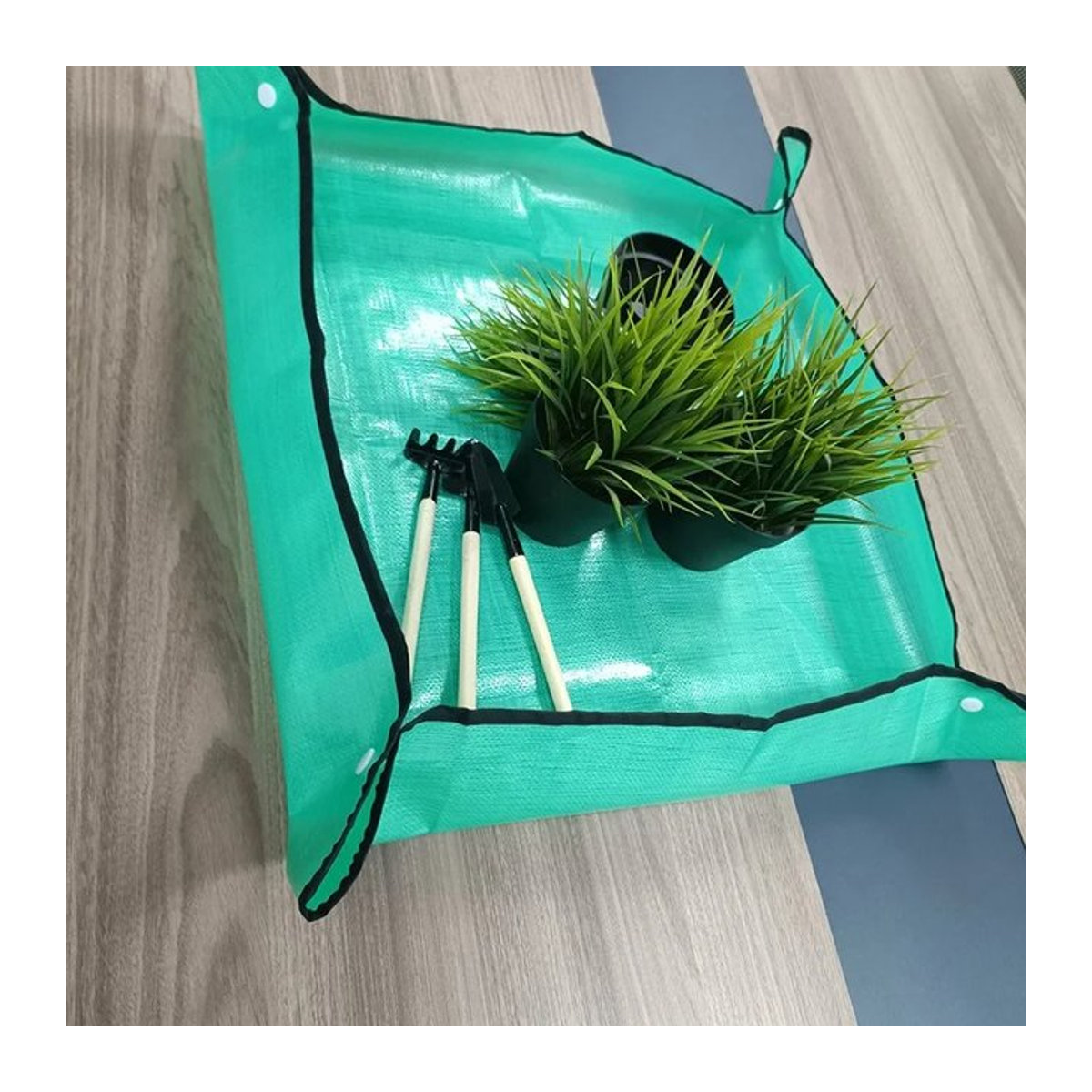 Wasserdichte Gartenarbeit Matte aus PE zum Umpflanzen, faltbare quadratische Pflanzmatte für Garten Zubehör, B/T/H: 50 x 66 x 75 cm - Bild 1