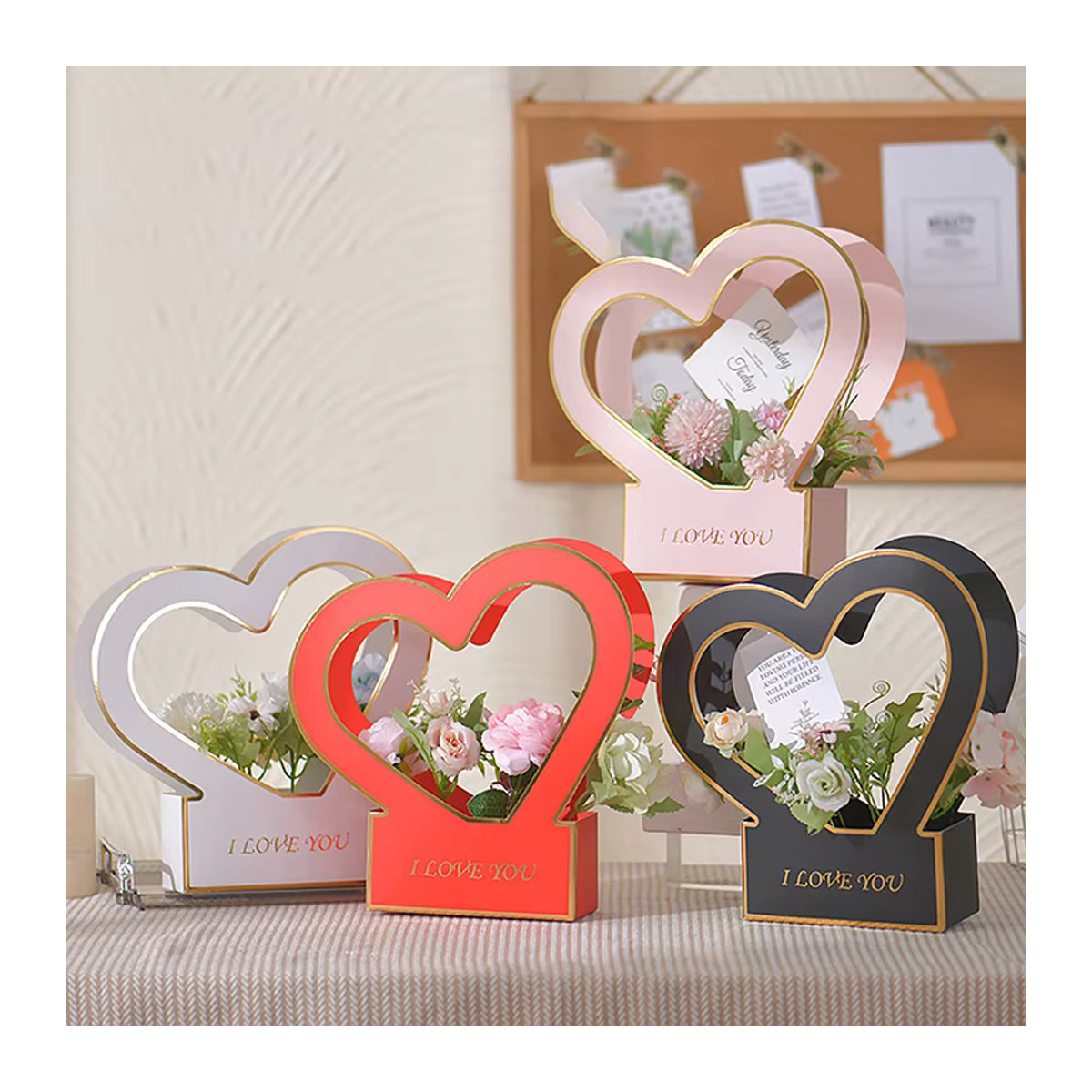 Wasserdichte Kraftpapiertüte für Blumenarrangements in Lila mit Herzgriff als tragbare Geschenkbox - Bild 3