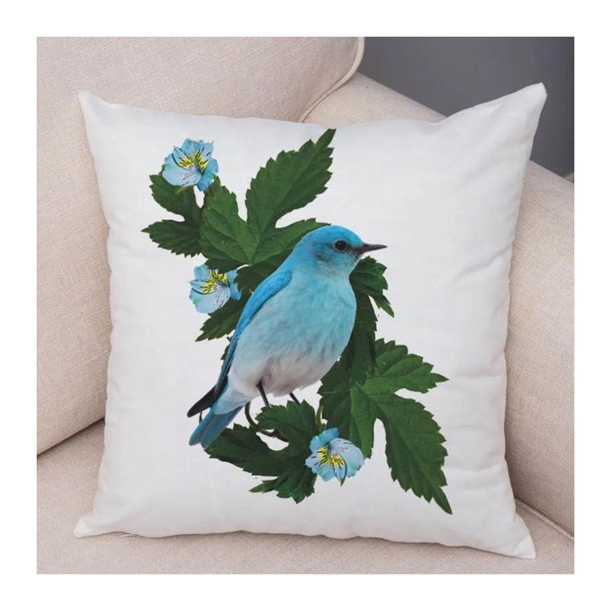 Weicher Plüsch Kissenbezug mit Aquarell-Vogelmotiv und Blumen in Peach Skin Qualität, B/T: 18 x 18 cm - Bild 1