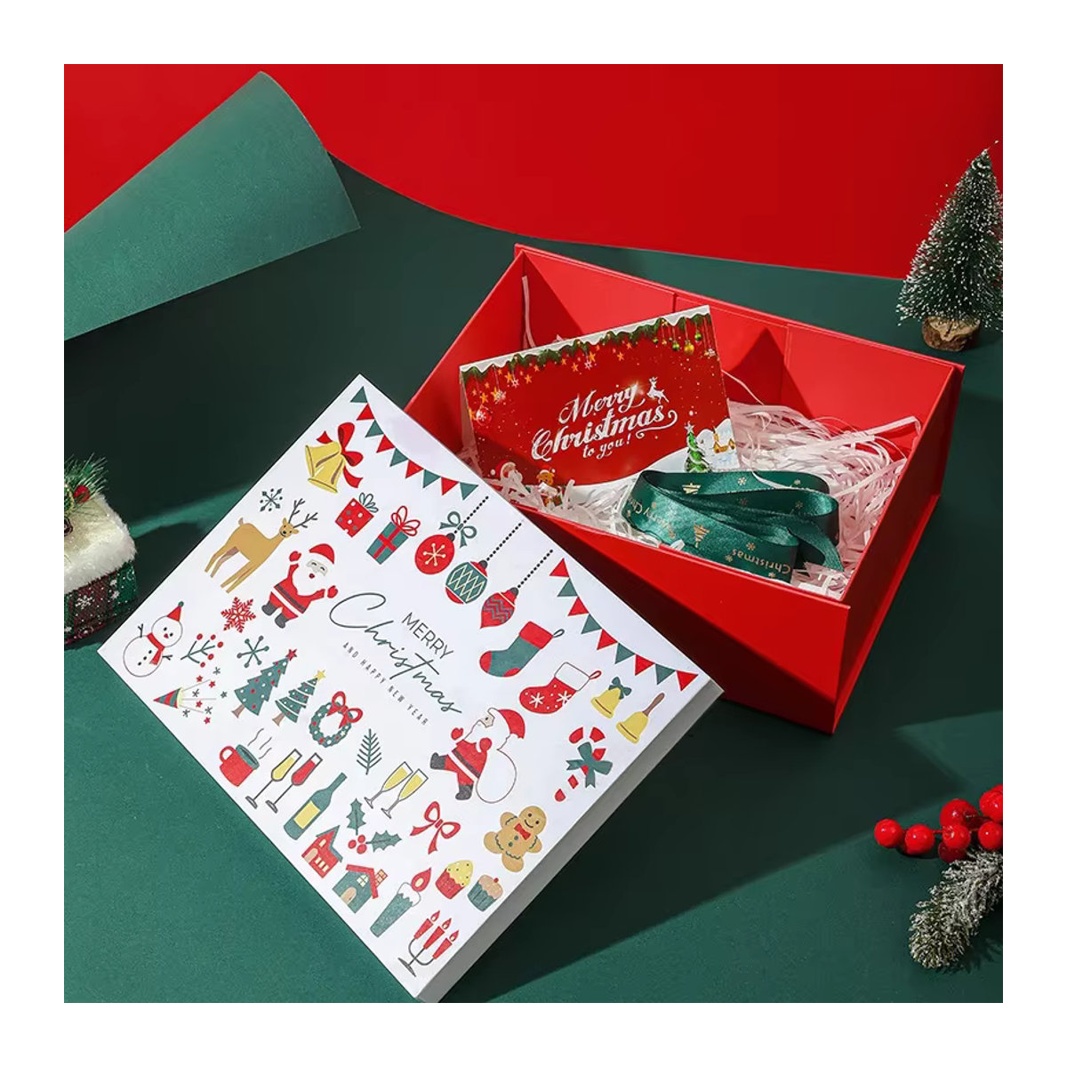Weihnachtliche Geschenkboxen aus Papier mit buntem Weihnachtsmuster in Multicolor - Bild 2