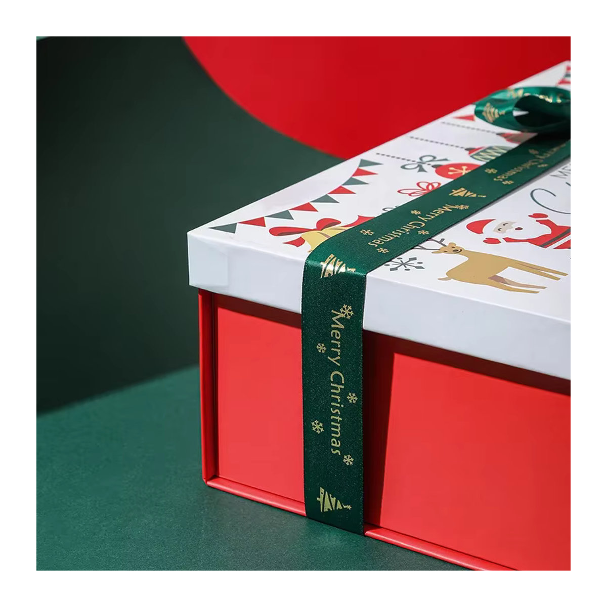 Weihnachtliche Geschenkboxen aus Papier mit buntem Weihnachtsmuster in Multicolor - Bild 4