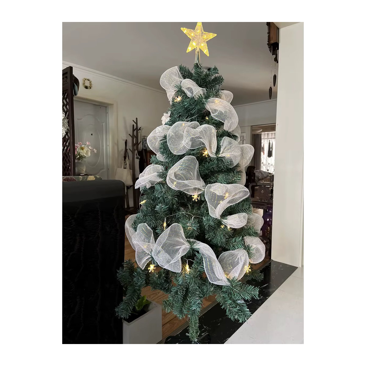 Weihnachtsbaum Dekoration Set mit Netzband, Schleifen und Anhängern für deine DIY Weihnachtsdekoration - Bild 3