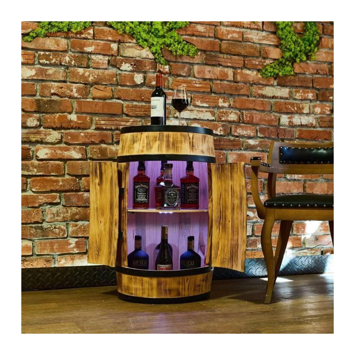 Weinregal Kreatives Cooper aus gebranntem Kiefernholz mit Türen, LED und Fernbedienung, B/T/H: 80 x 50 x 50 cm - Bild 2