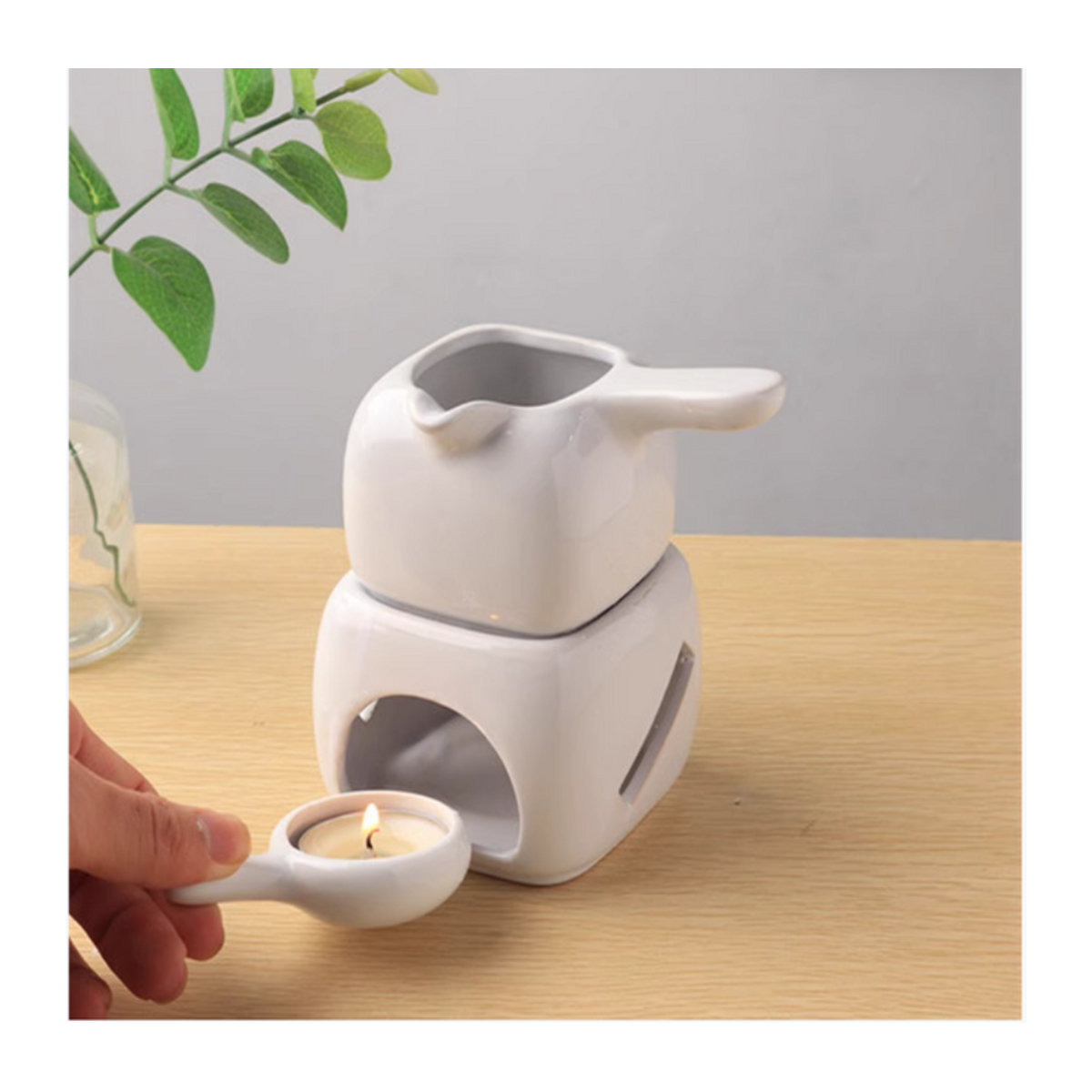 Weiße Keramik-Aromatherapie-Herdlampe in quadratischer Form für ätherische Öle und Teelichter - Bild 1