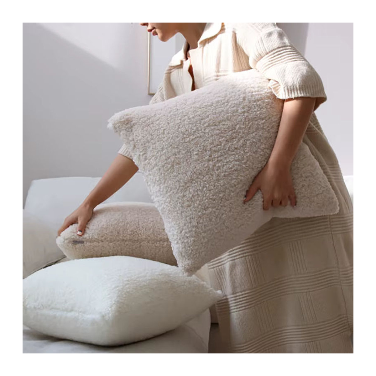 Weißer Plüsch-Kissenbezug für Sofa und Wohnzimmer zur Dekoration - Bild 2