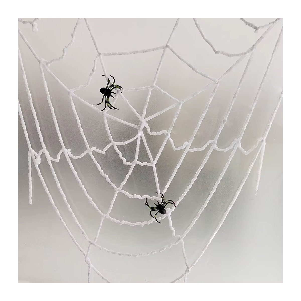 Weißes Plüsch Spinnennetz für deine Halloween Dekoration und Party-Requisiten - Bild 1