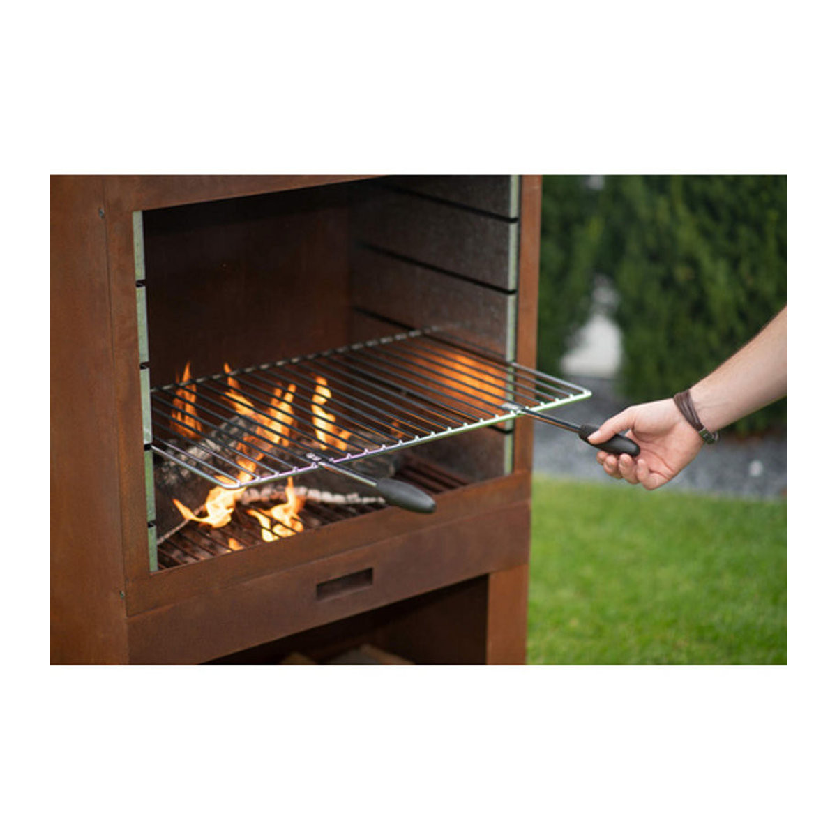 Westmann Grill und Gartenkamin aus Stahl in Braun und Rost Optik, B/H/T: 70 x 229 x 41 cm - Bild 6
