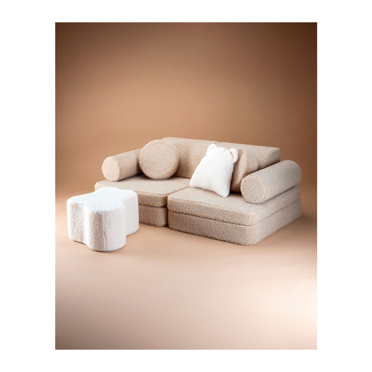 Wigiwama Modulsofa Teddy in Bouclé aus Polyester, Farben: Braun und Beige, B/T/H: 132 x 78 x 46 cm - Bild 3
