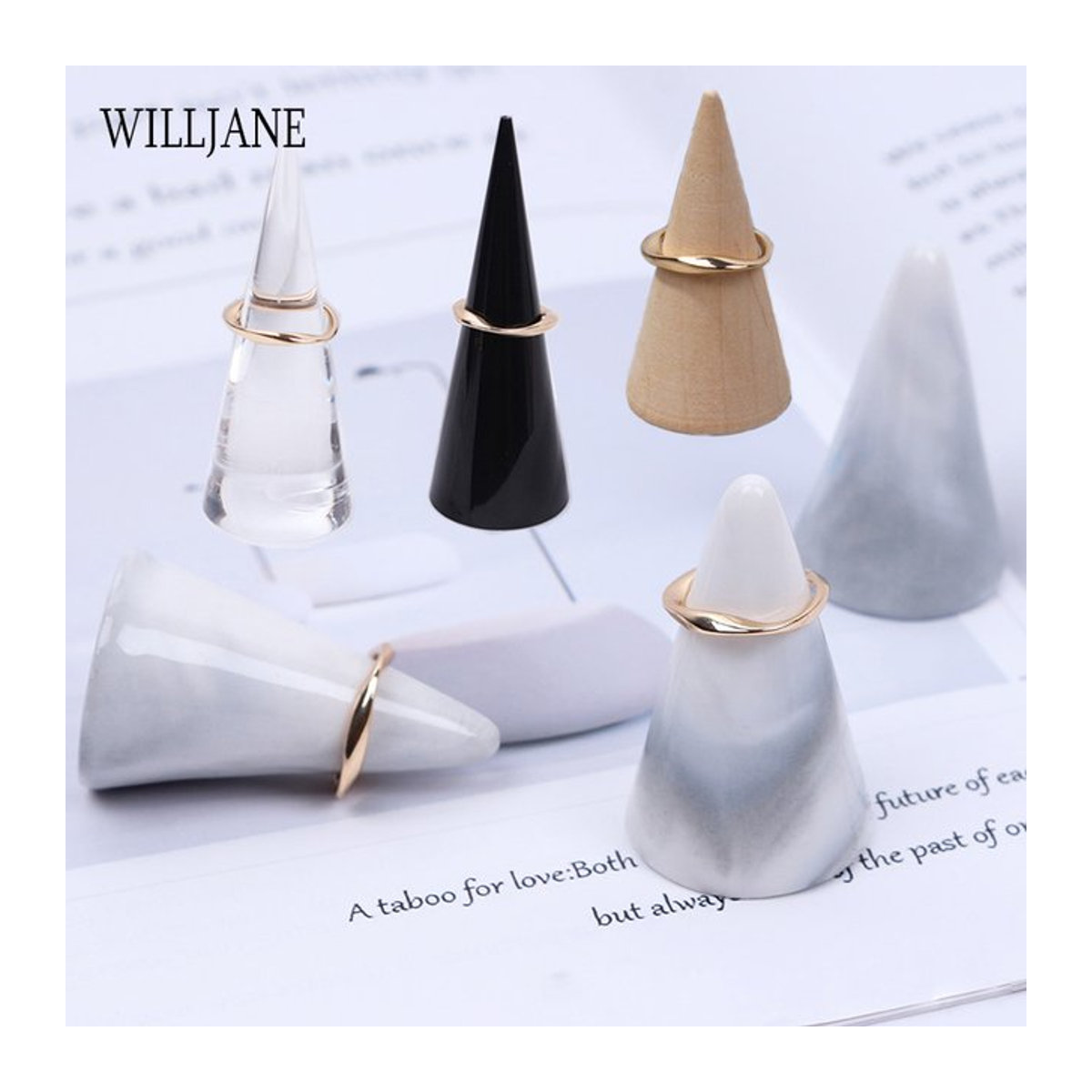 WILLJANE Schmuck Ring Display Stand aus Holz und Kunststoff in Braun für ästhetische Fotografie und Präsentation - Bild 1