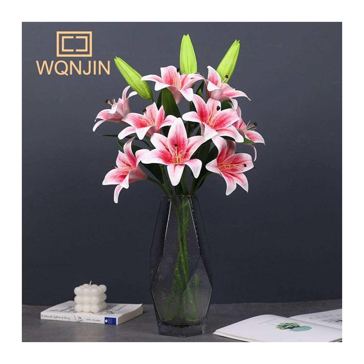 WQNJIN Künstliche Lilie aus Kunststoff mit 4 Blüten im 3D-Druck, Einzelstiel für Hochzeit und Dekoration in Weiß oder Rosa - Bild 1