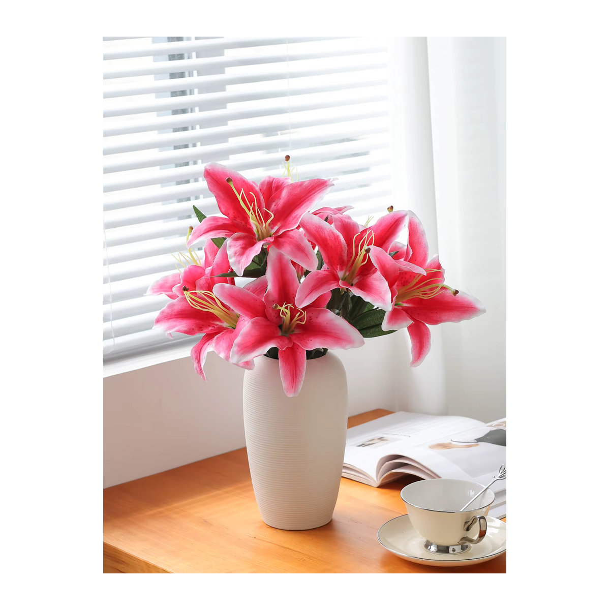 WQNJIN Künstliche Lilien mit 9 Blütenköpfen als dekorativer Blumenstrauß für Hochzeiten in Weiß oder Rosa - Bild 2
