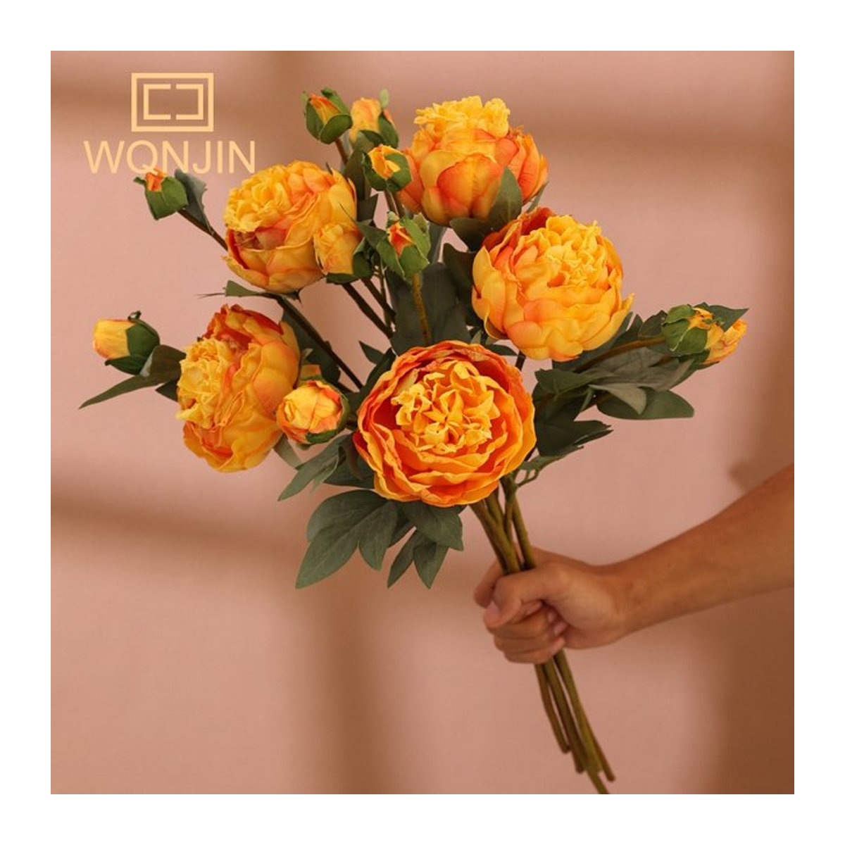 WQNJIN Künstliche Pfingstrosen im französischen Stil mit verbranntem Rand, 3-köpfige Textilblumen in Gelb und Orange zur Tischdekoration und für Fotografie-Requisiten - Bild 1