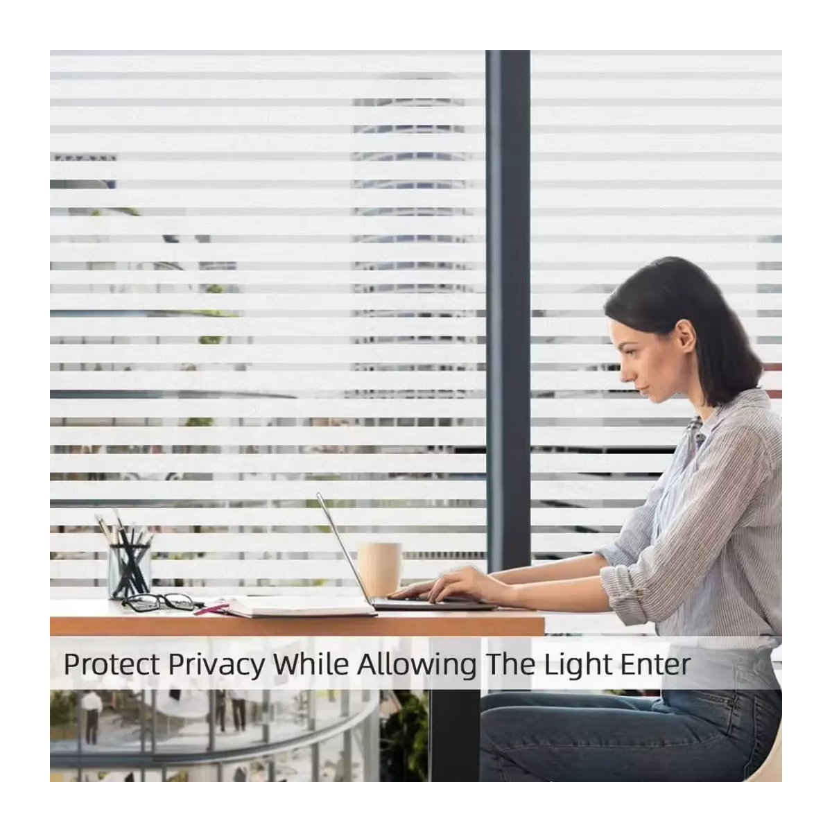 WXSHSH Sichtschutzfolie für Fenster mit mattierten Streifen in Weiß, statisch haftend und nicht klebend, minimalistisches Design für Büro und Zuhause - Bild 3