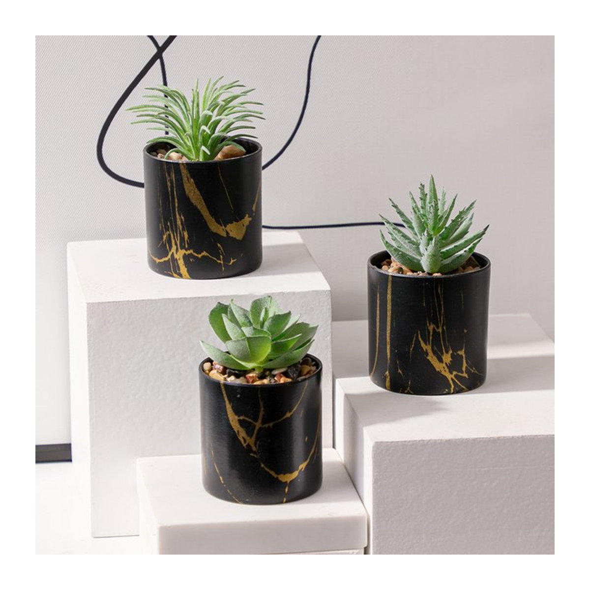 XIYA FLOWER Set aus 3 künstlichen Topfpflanzen mit Aloe Vera und Sukkulenten in schwarzen Marmor-Töpfen zur Heimdekoration - Bild 1