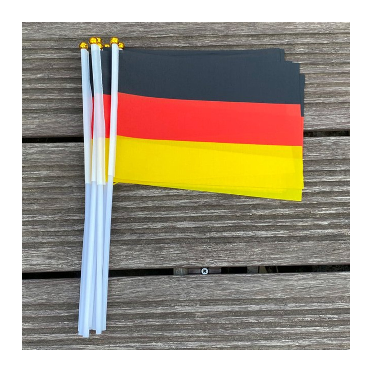 Xvggdg Deutschland Handflaggen Set 100 Stück, mehrfarbig, B: 21 cm, H: 14 cm - Bild 1