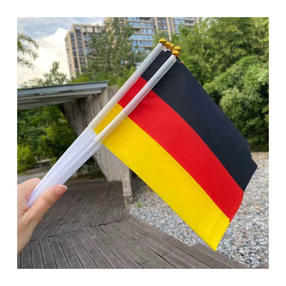 Xvggdg Deutschland Handflaggen Set 100 Stück, mehrfarbig, B: 21 cm, H: 14 cm - Bild 5