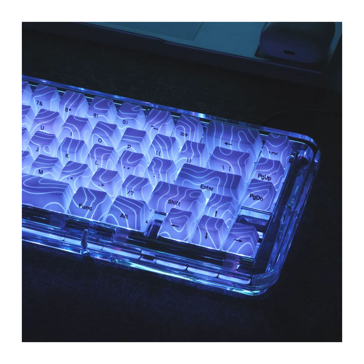 XVX Topographic Keycap Set in Weiß mit geometrischem Muster, OEM Profil, Shine-Through Effekt und 118 Tasten aus Kunststoff - Bild 4