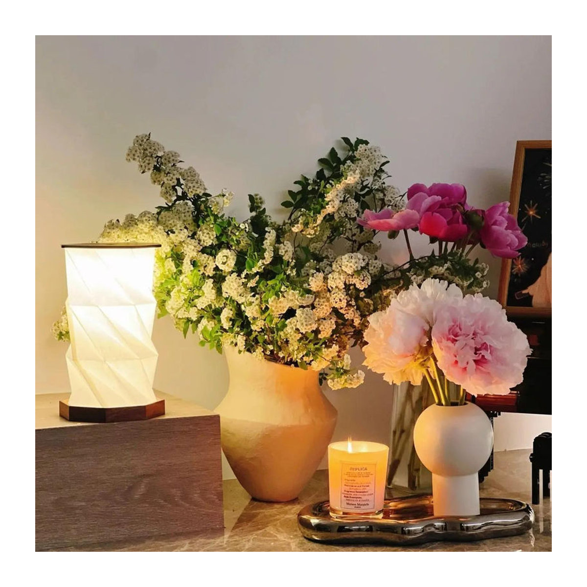 YJMP Super Lighting LED Nachtlicht Set aus Papier, 2er Pack, Weiß, dimmbar, USB wiederaufladbar, faltbare Tischlampe im minimalistischen Design - Bild 2