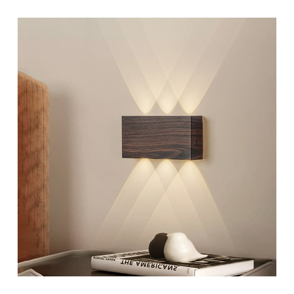 YooE Minimalistische LED-Ladewandleuchte in Nussbaum mit Touch-Funktion und 4000 mAh Akku - Bild 1