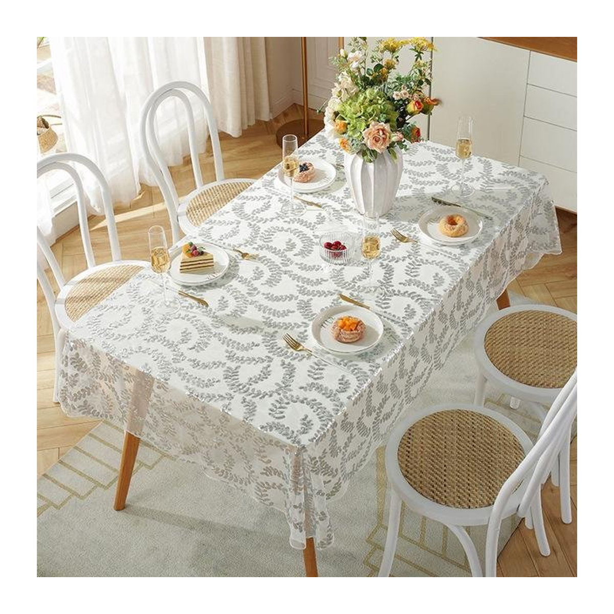 Your Warm Home Tischdecke mit Blatt-Pailletten und Glitzer-Stickerei in Silber, B/T: 130 x 100 cm - Bild 1