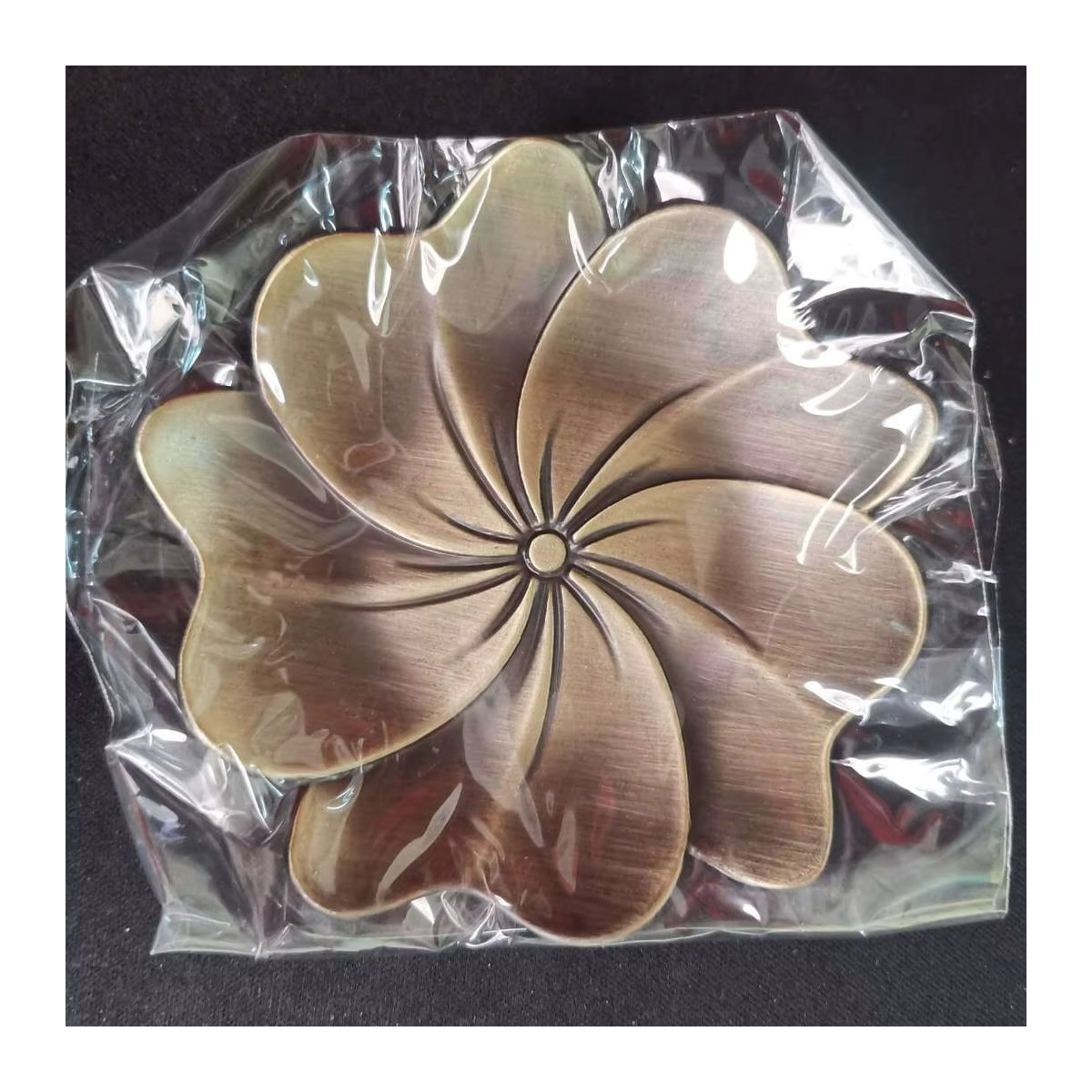 YXYMCF 2-in-1 Räuchergefäß-Set aus antiker Legierung und Sandelholz in Gold mit floralem Lotus-Halter für Spulenkegel-Räucherstäbchen - Bild 1