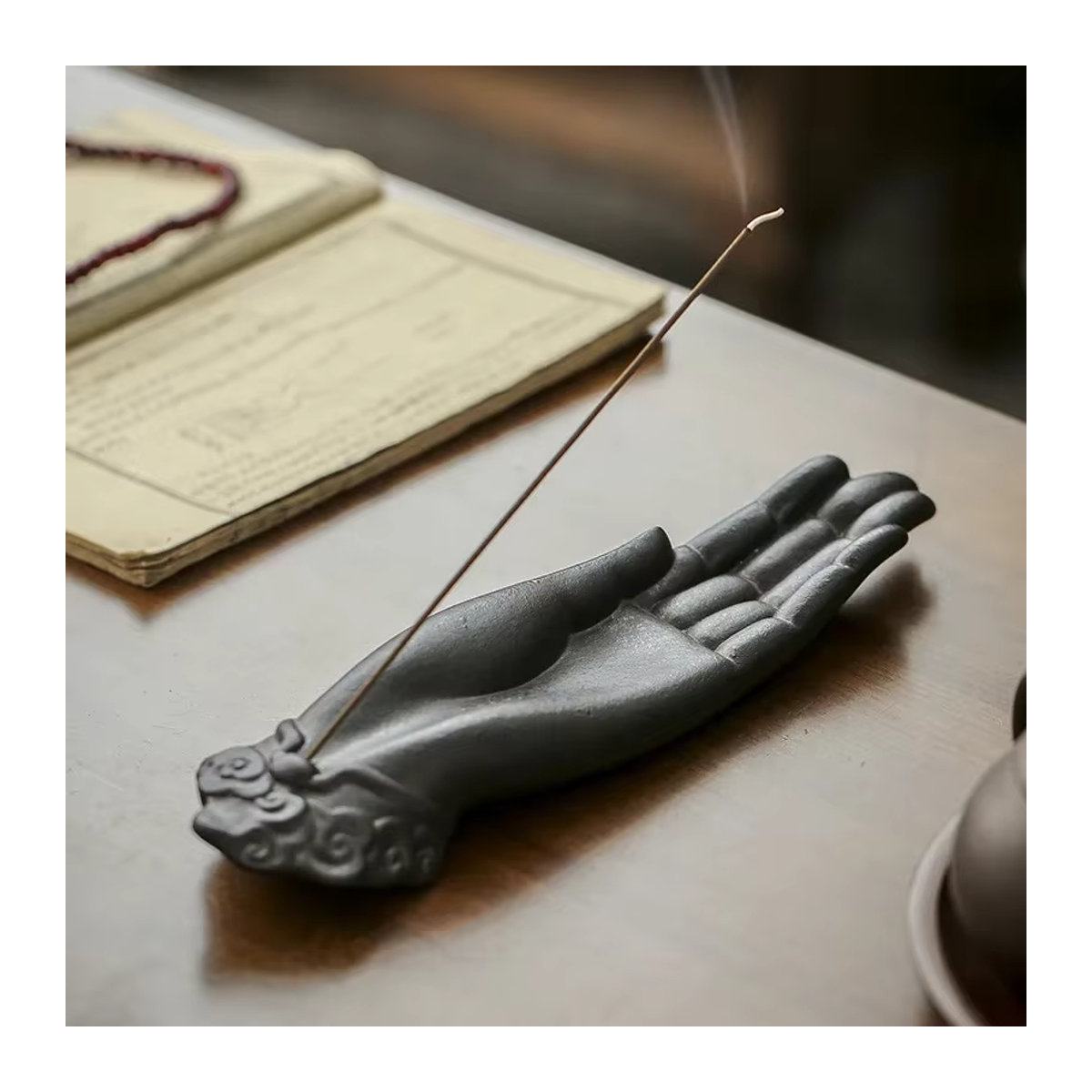 YXYMCF Keramik Weihrauchbrenner Buddha Hand Form in Schwarz für Aromatherapie und Dekoration - Bild 3