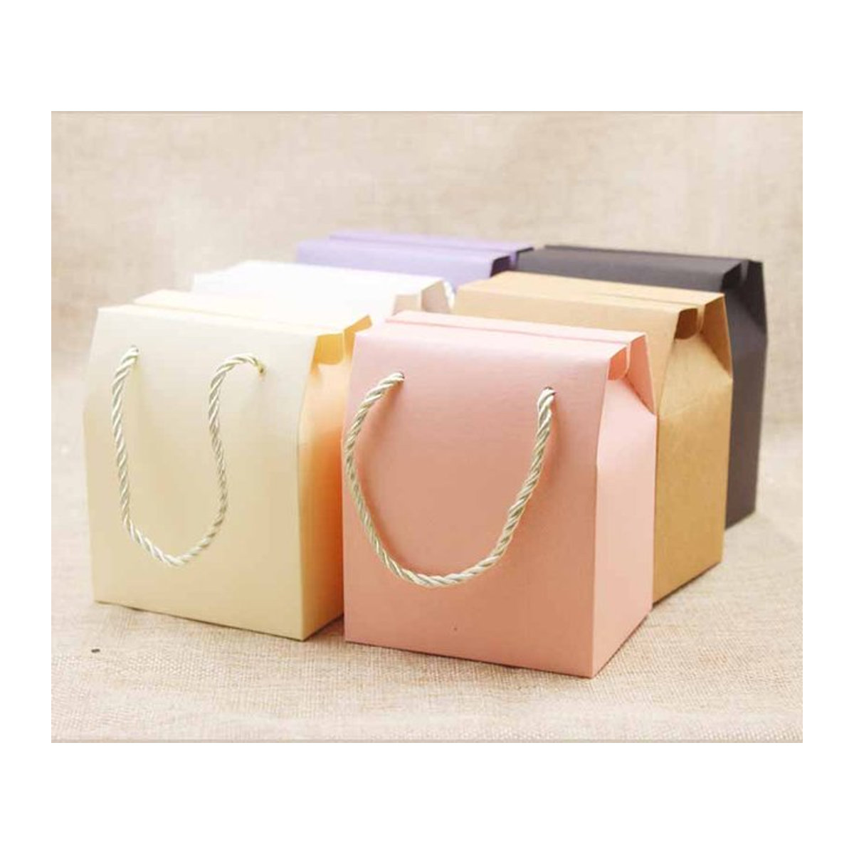 ZerongE jewelry Geschenkbox aus Papier mit Griffschnur, mehrfarbig pink, B/T/H: 8,9 x 6,7 x 10,5 cm, 10 Stück - Bild 1