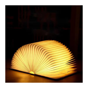Zoeydam LED Holz Buchlampe Natur als minimalistische Nachttischlampe mit