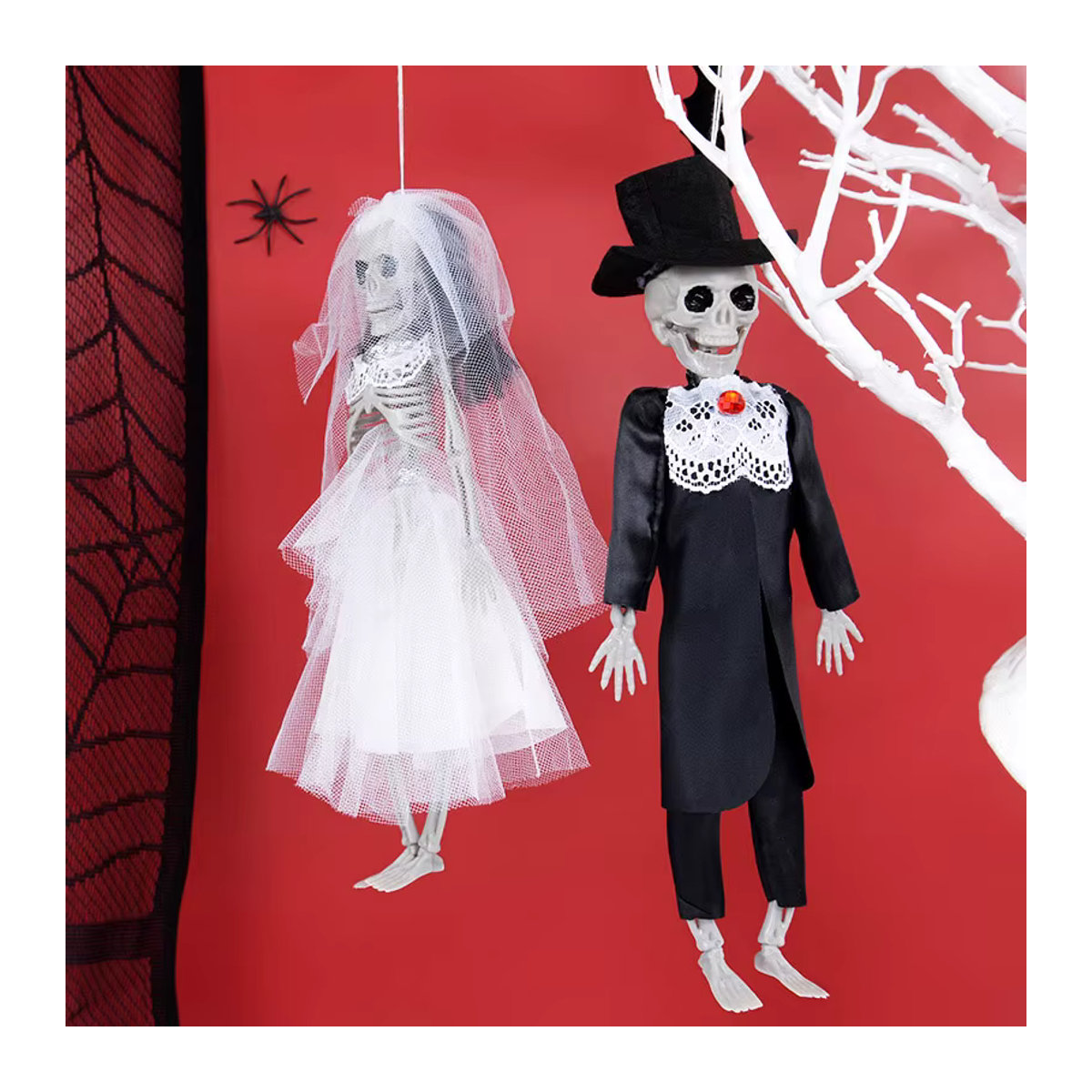 ZQNYCY Halloween Skelett Braut und Bräutigam Paar Ornament als hängende Dekoration in Schwarz und Weiß aus Kunststoff - Bild 2